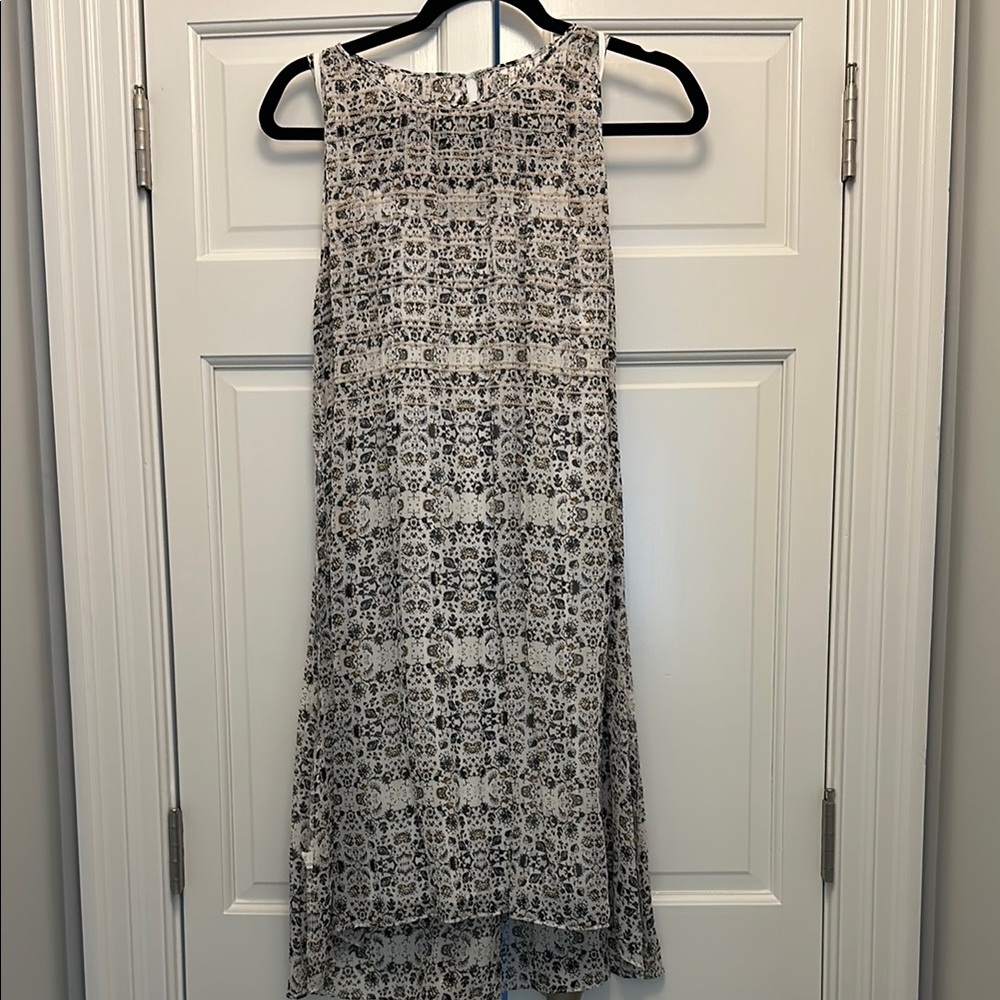 Club Monaco Elegant Blue and White Floral Sleeveless Lined Dress